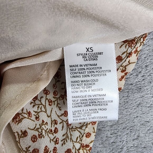 Women's Paper Crane Floral Print Sleeveless Tiered Blouse Top Size XS - Picture 7 of 11